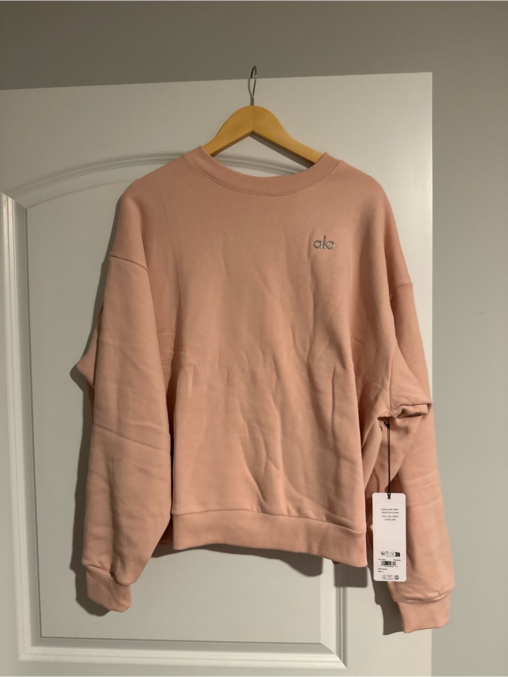 ALO Yoga Blush Pink Crew Sweatshirt